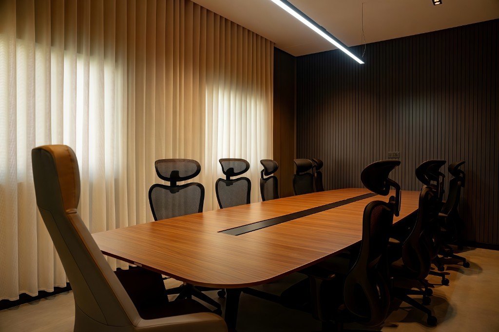 Workplace, color, psychology, and decision making